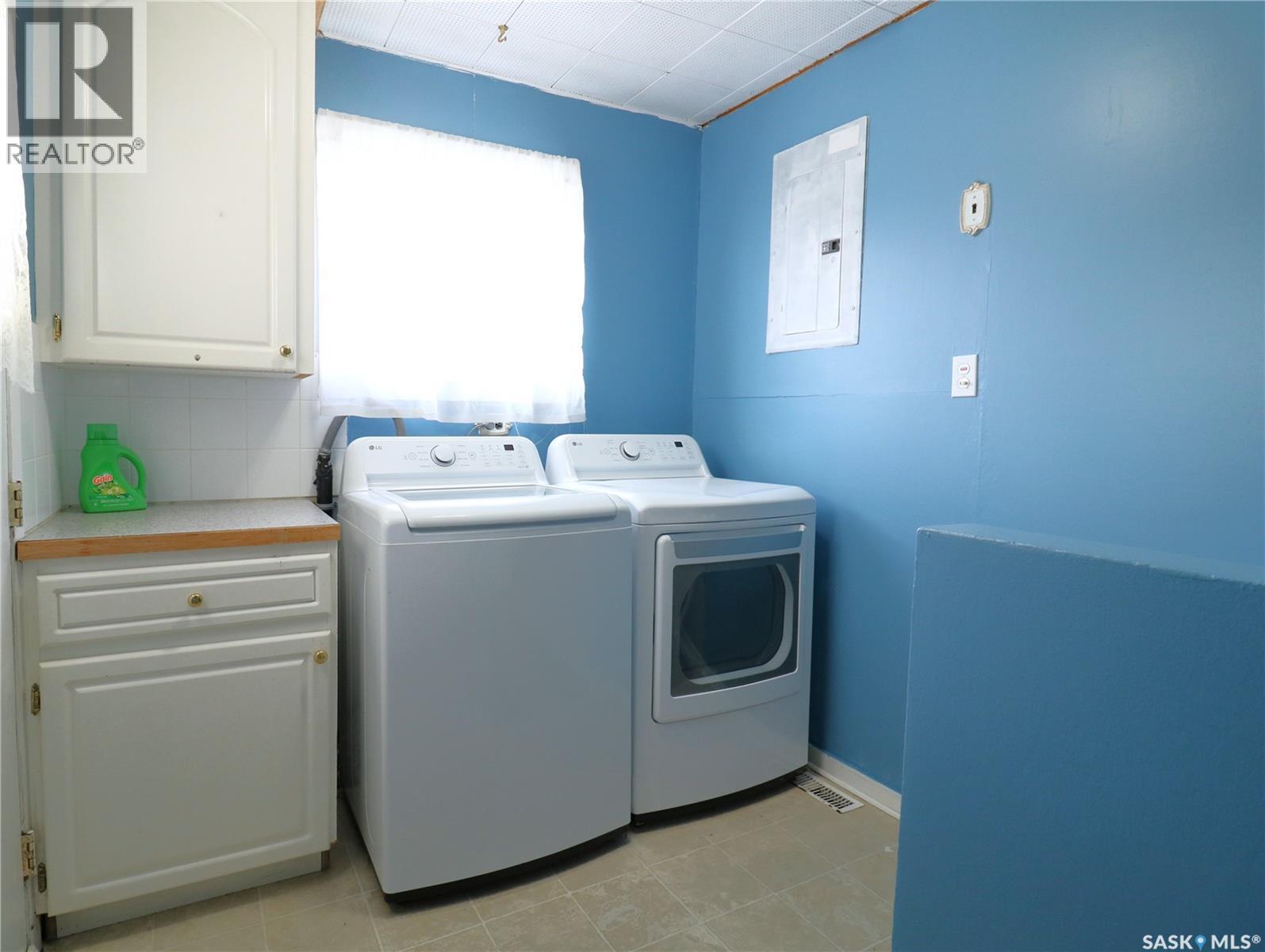 674 Robinson STREET - 13