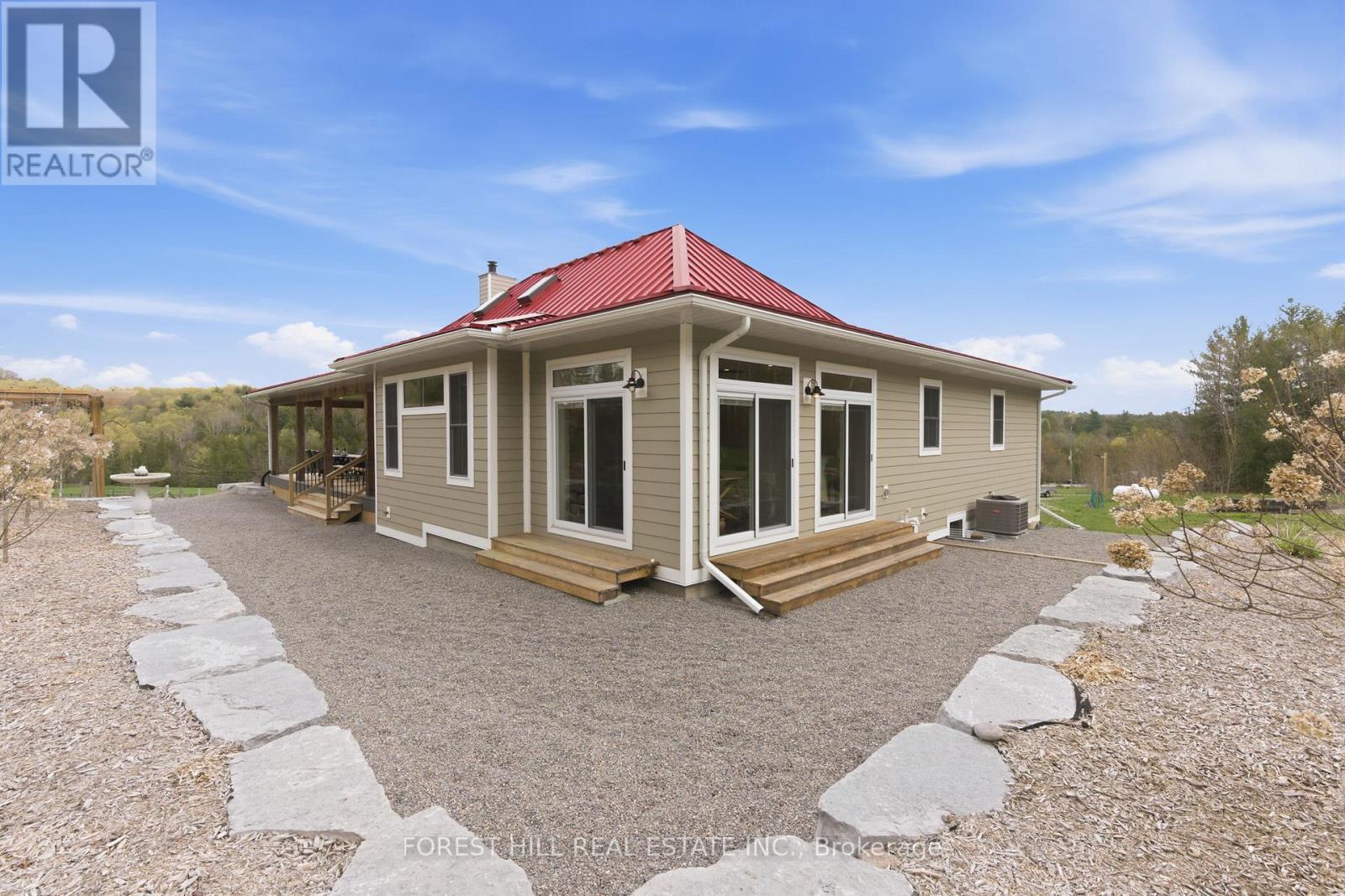 2182 SHELTER VALLEY ROAD - 44