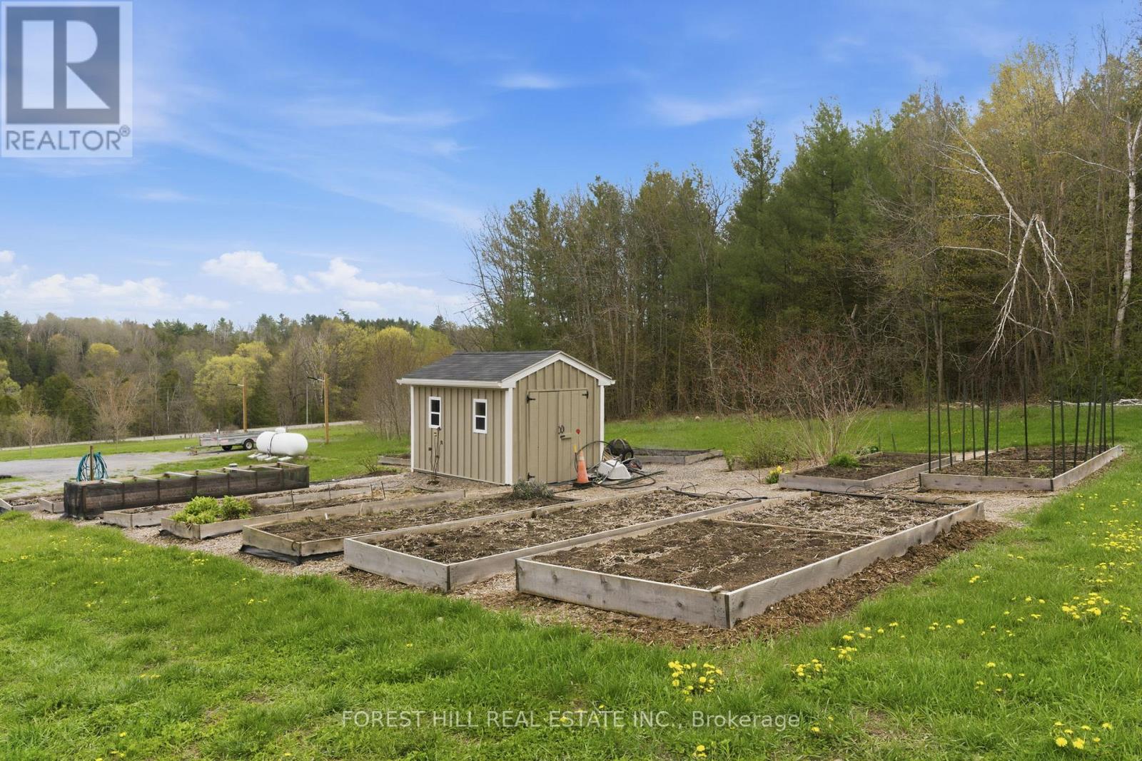 2182 SHELTER VALLEY ROAD - 46