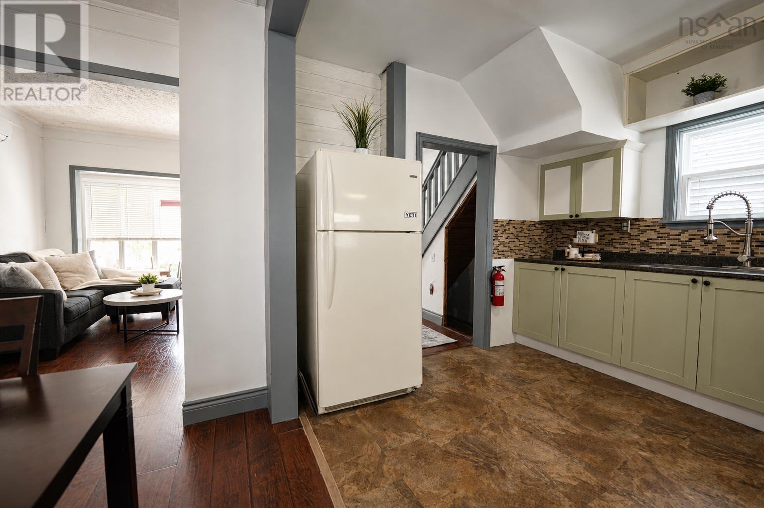Property 34 of 41 of 22 Rodney Road Road