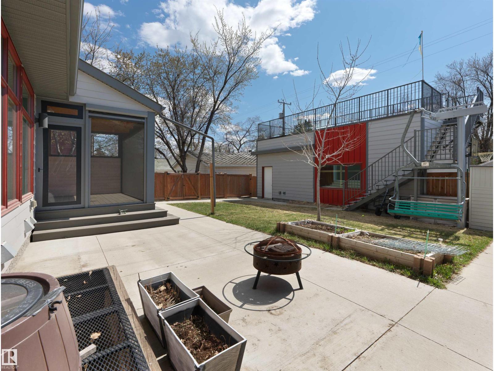 11251 79 AV NW, Edmonton