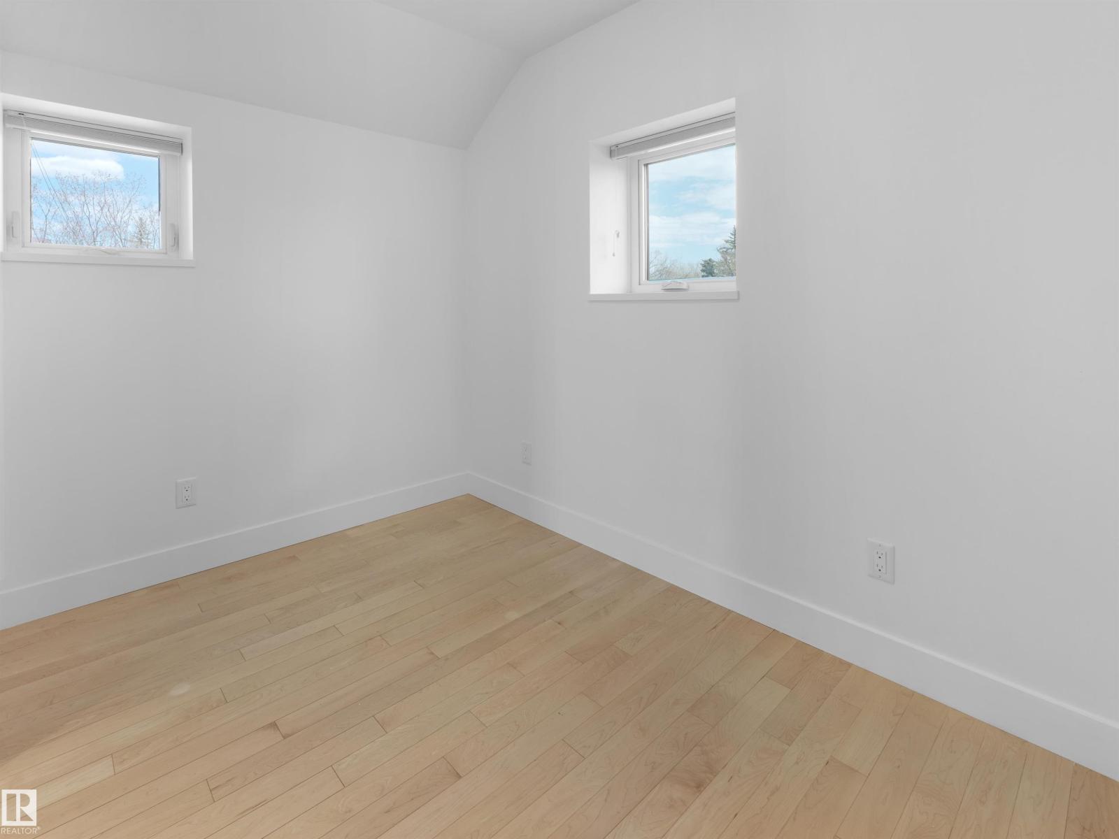11251 79 AV NW, Edmonton