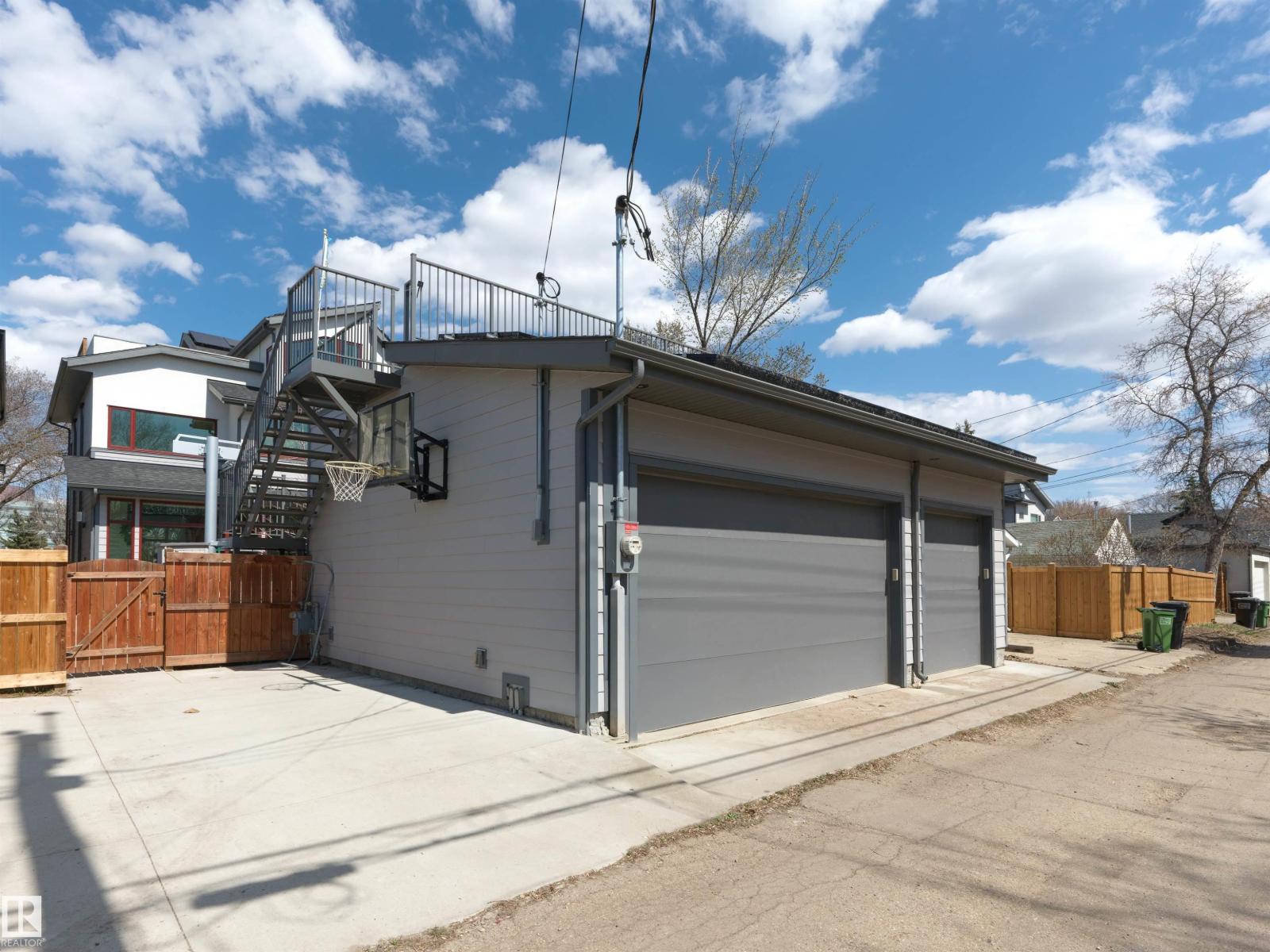 11251 79 AV NW, Edmonton
