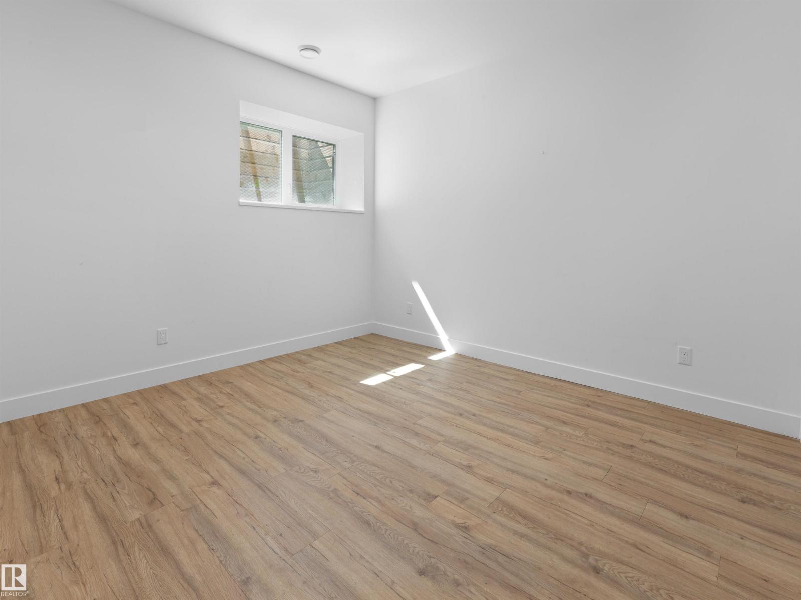 11251 79 AV NW, Edmonton