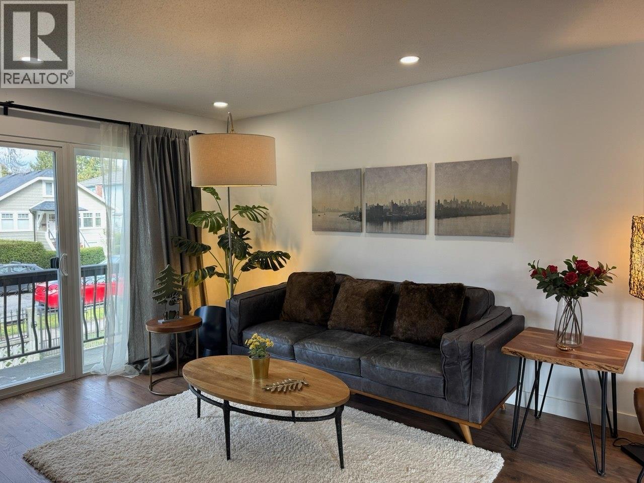 8 Bed, 4 Bath House for Sale in Vancouver – 2790 W 12TH AVENUE, Vancouver – MLS# R3121266 - Image 6