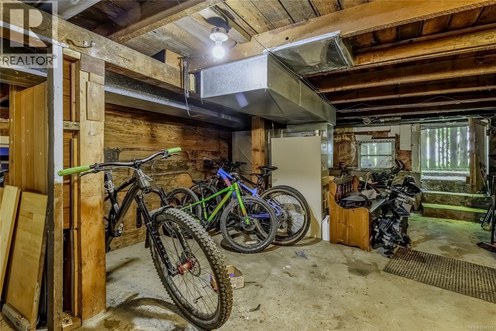 633 Prideaux St - 29