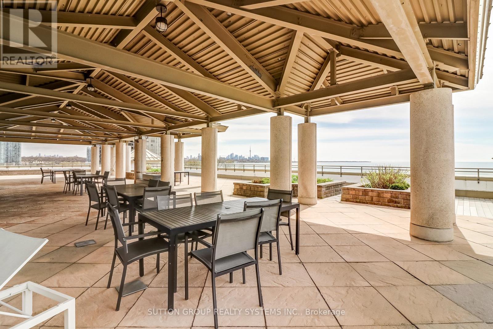 #404 80 PALACE PIER COURT - 31