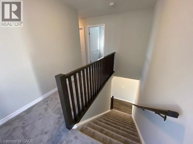 34 PONDCLIFFE Drive, Kitchener, Ontario, N2R0M3 — Photo 8