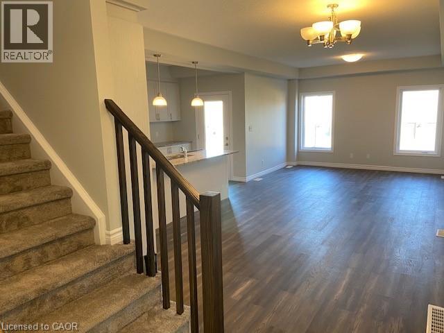 34 PONDCLIFFE Drive, Kitchener, Ontario, N2R0M3 — Photo 16