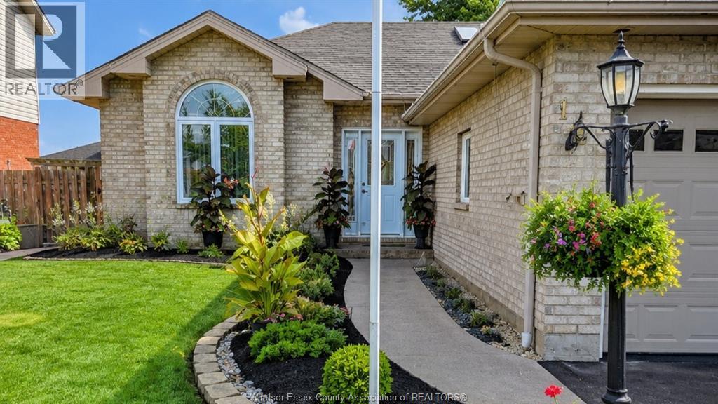 105 MOUSSEAU CRESCENT, Belle River, Ontario, N8L0M5 — Photo 2