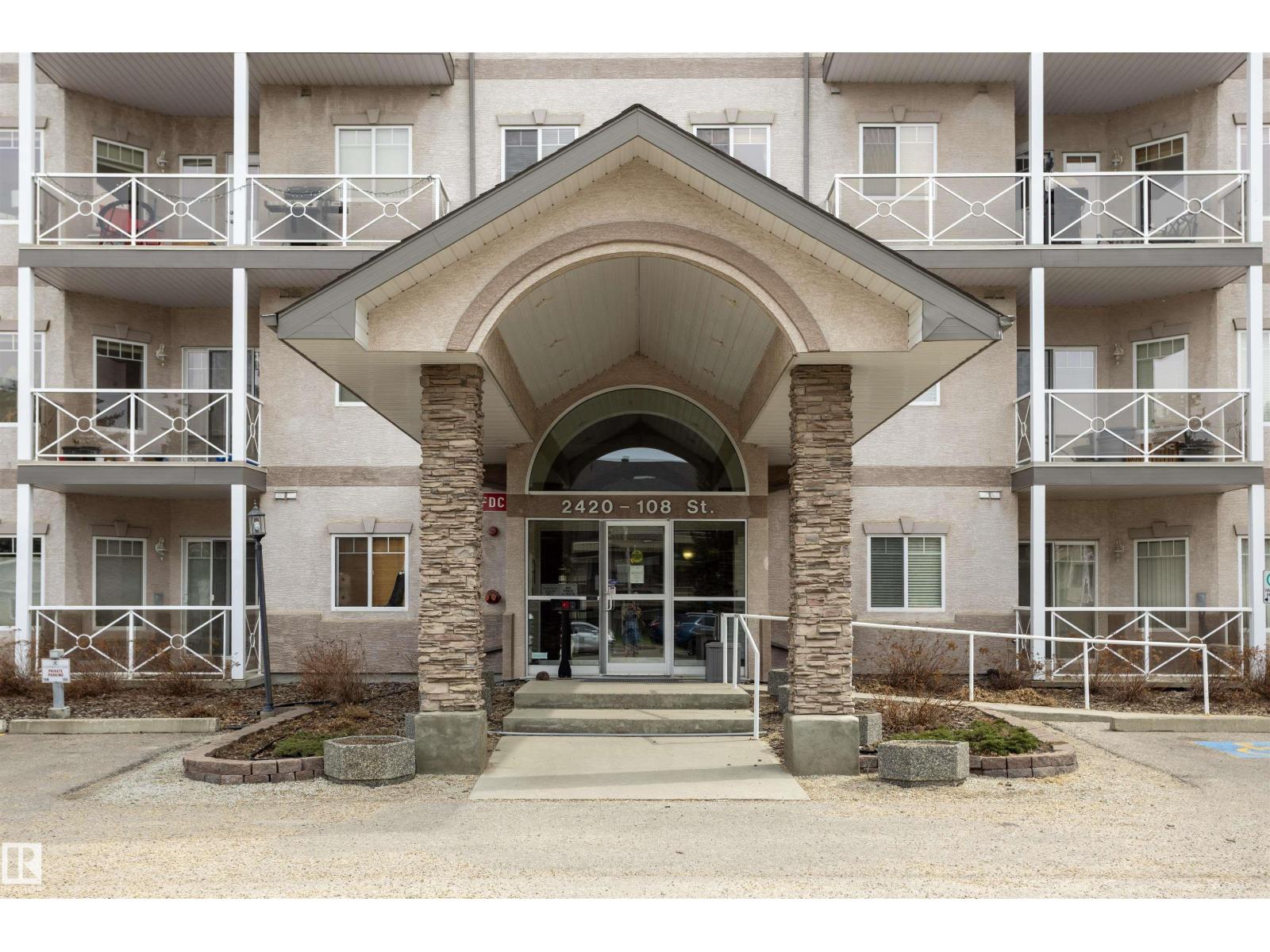 #101 2420 108 ST NW, Edmonton