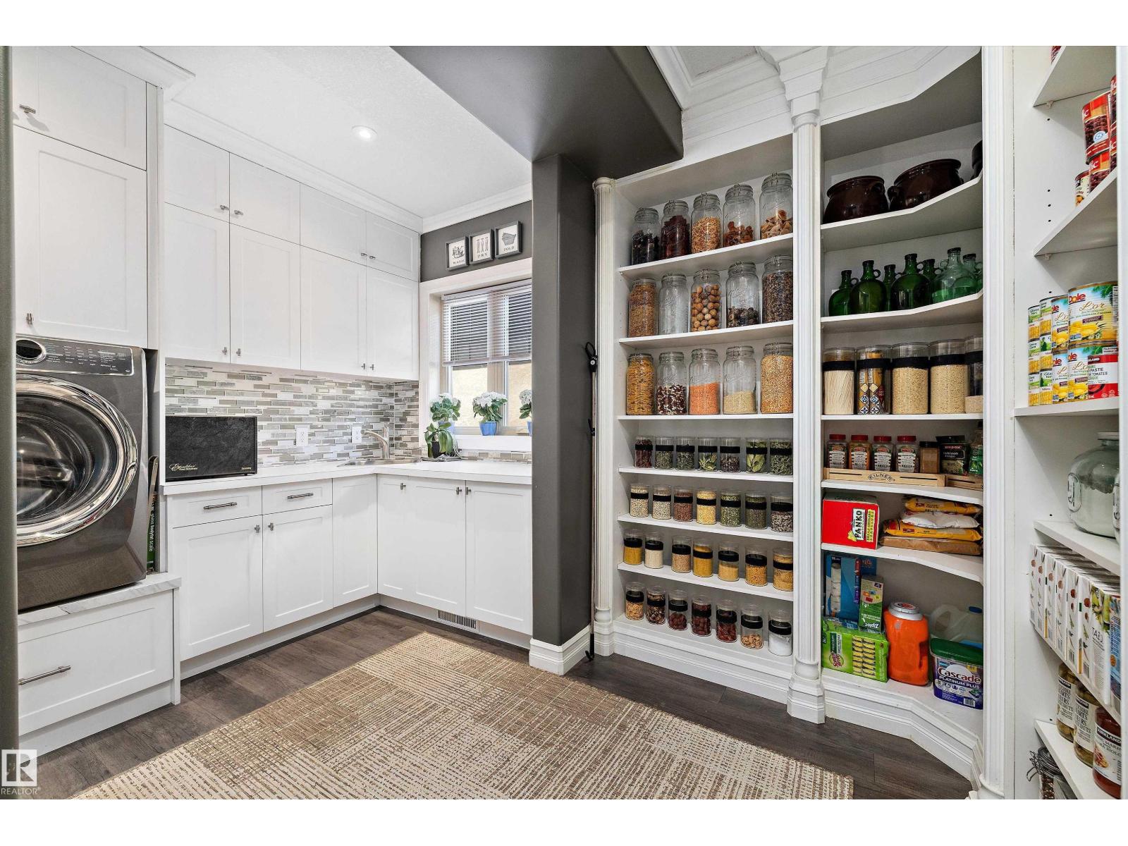 19 OAK POINT, St. Albert