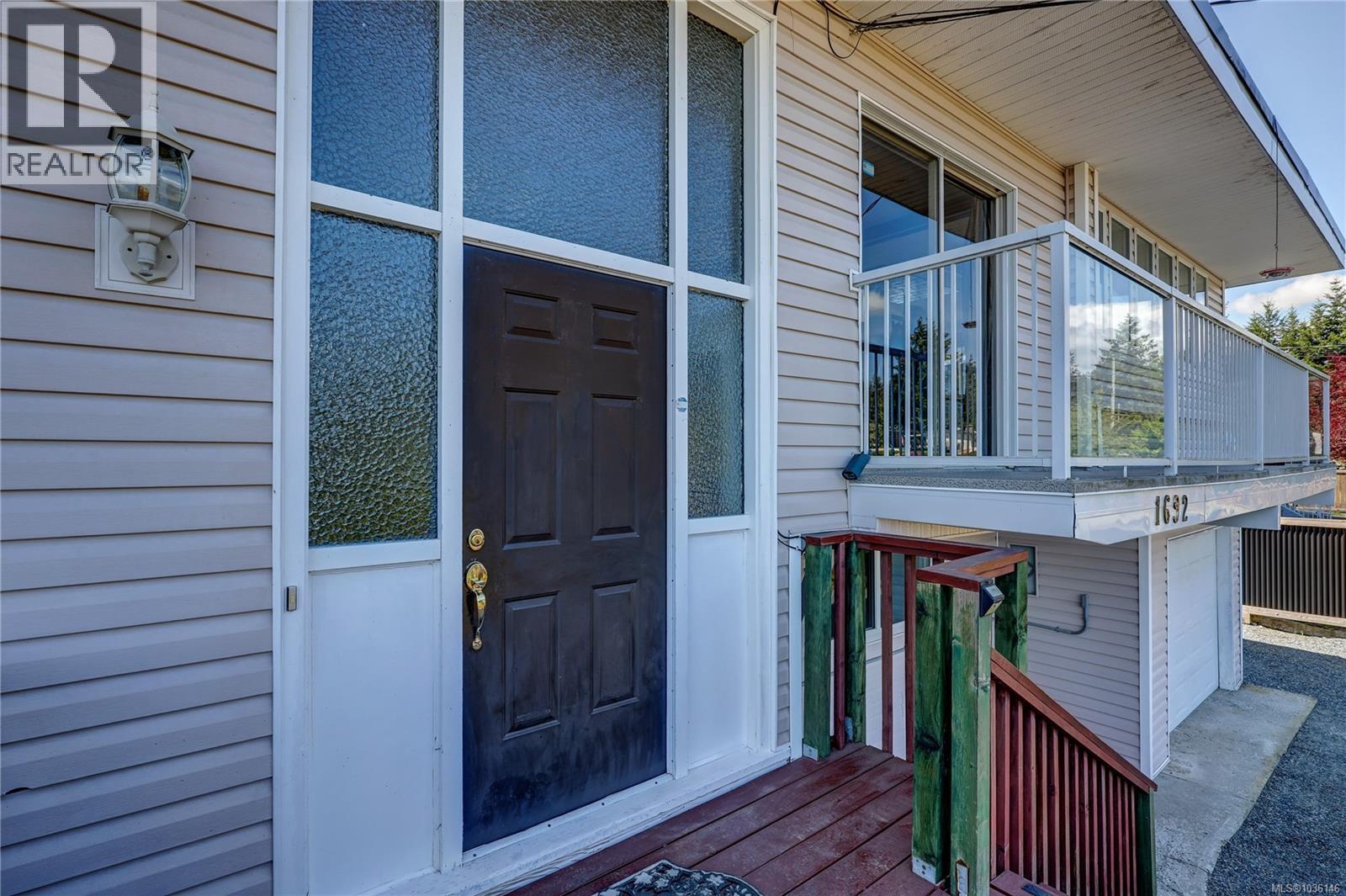 1692 Centennary Dr - 5