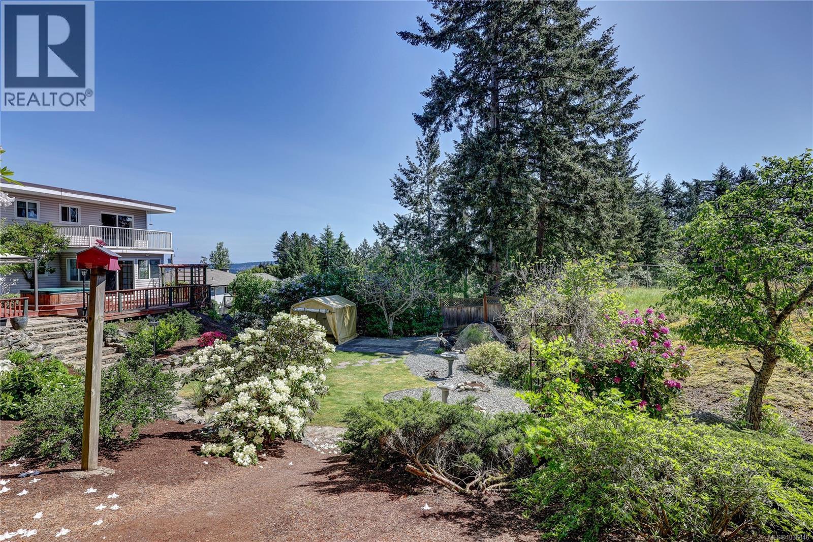 1692 Centennary Dr - 62