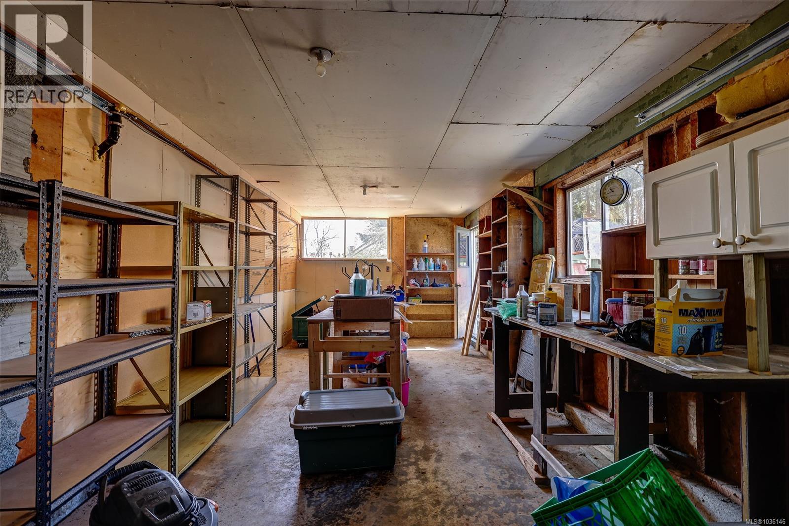1692 Centennary Dr - 74