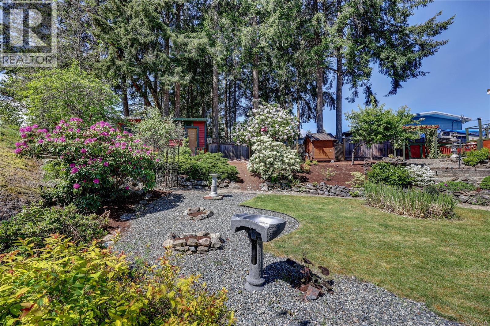 1692 Centennary Dr - 54