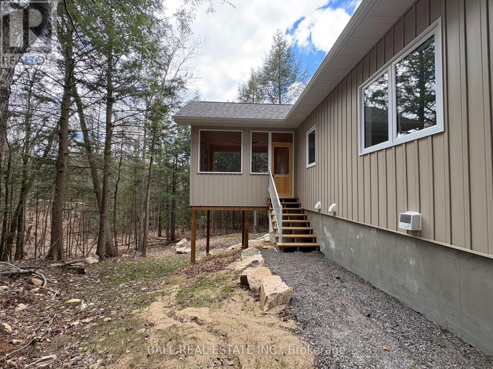 180 LAKEVIEW STREET - 29