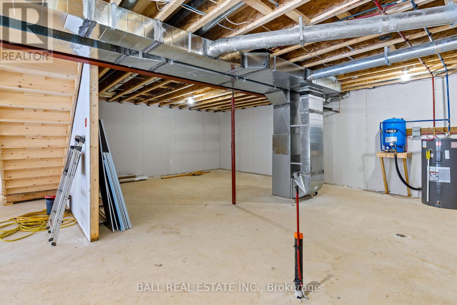 180 LAKEVIEW STREET - 26