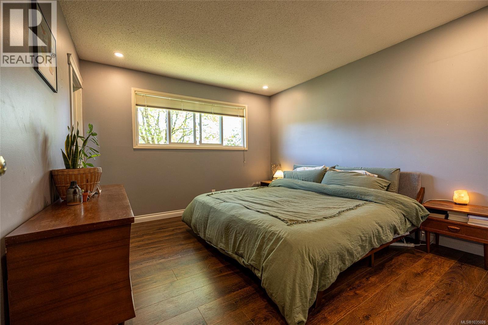  7435 Thunderbird Way, Port Hardy