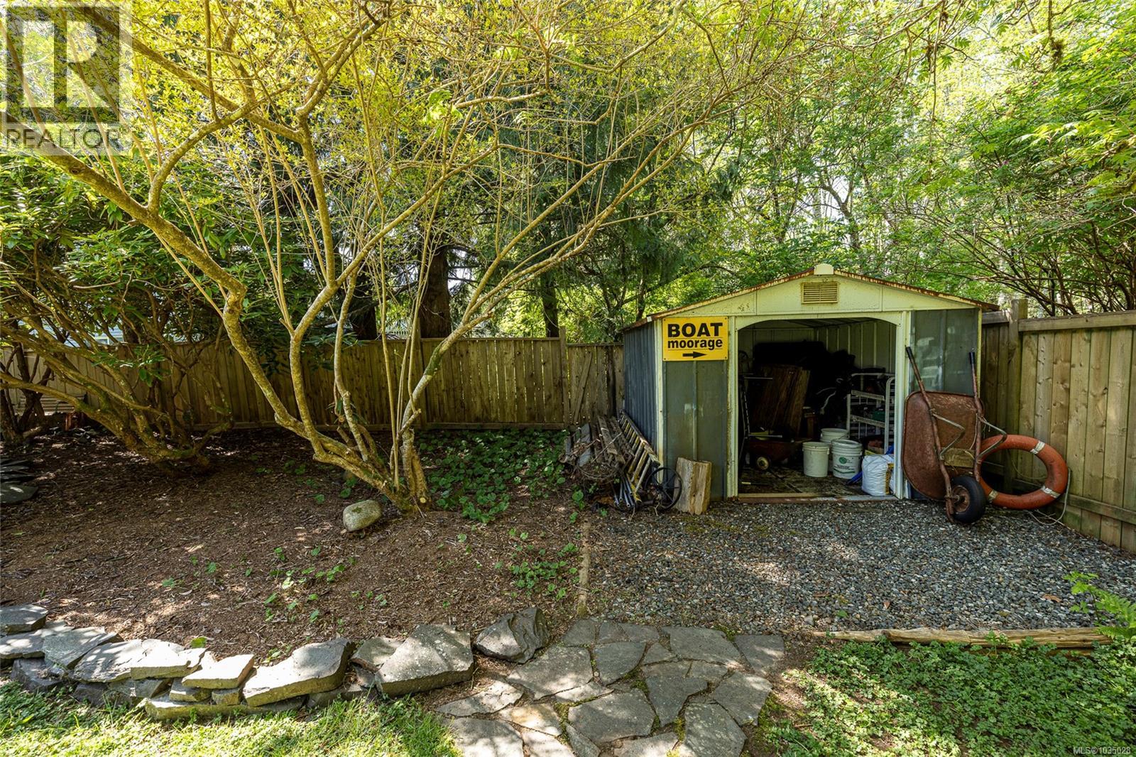  7435 Thunderbird Way, Port Hardy