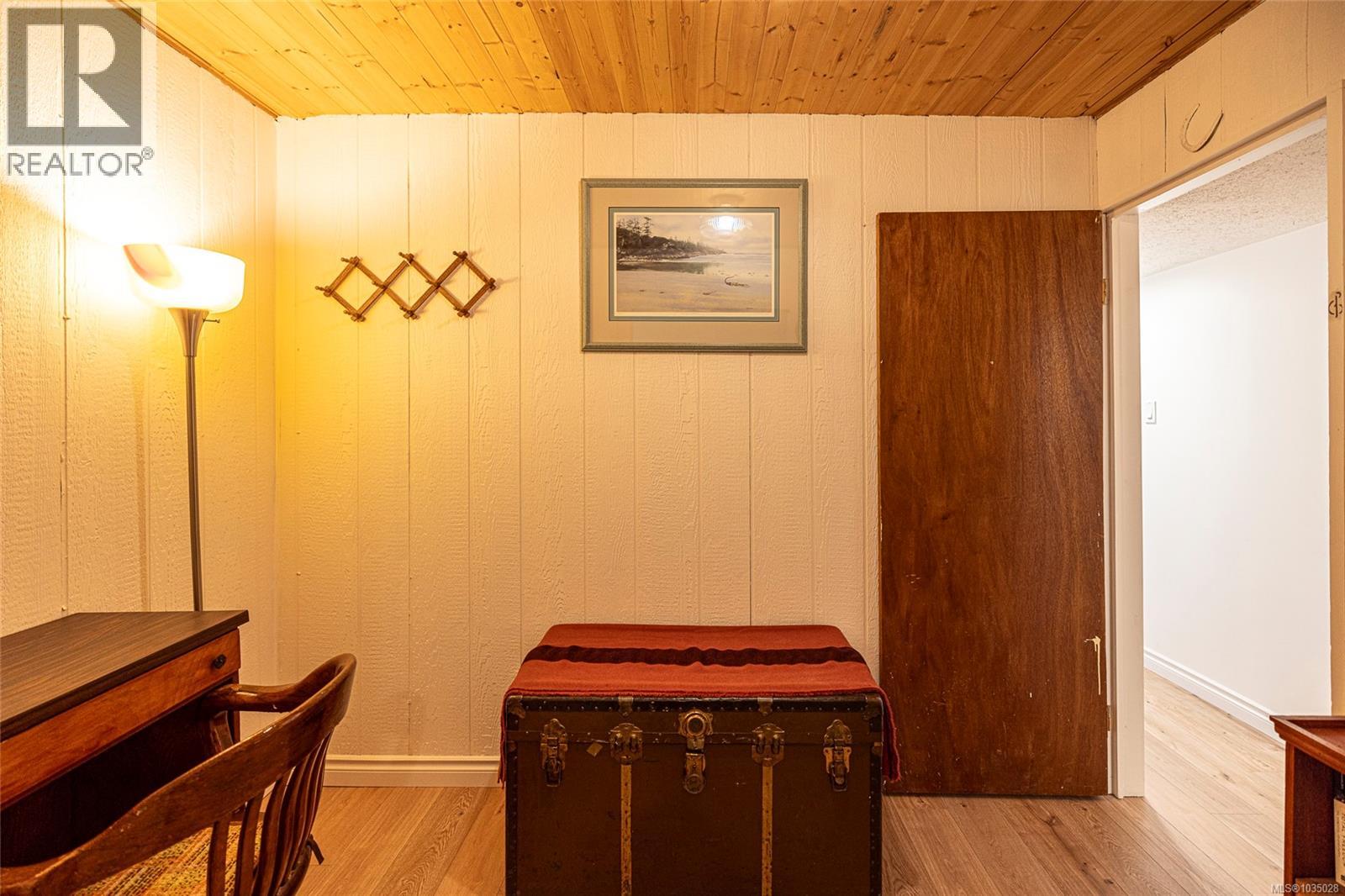  7435 Thunderbird Way, Port Hardy