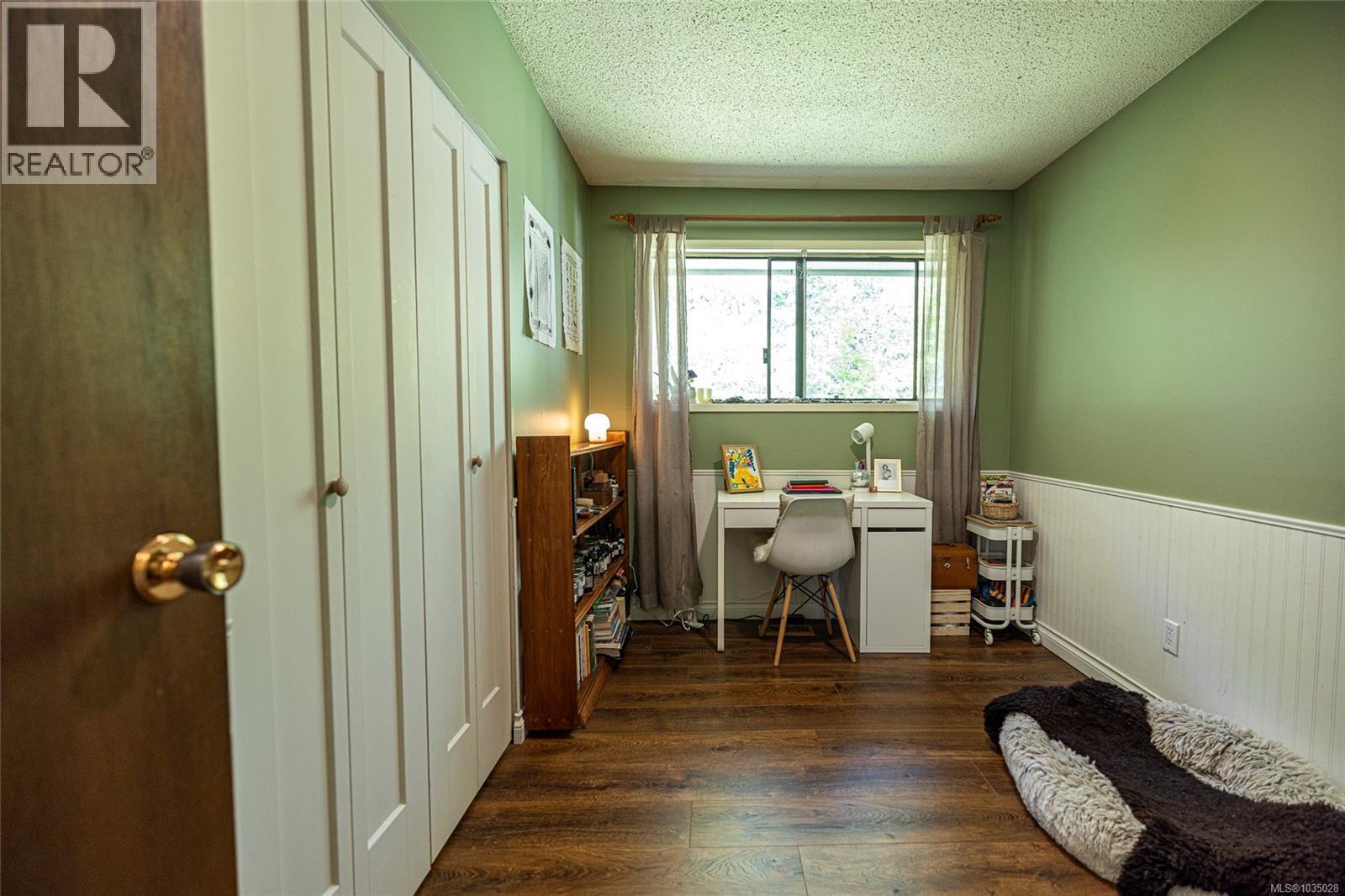  7435 Thunderbird Way, Port Hardy