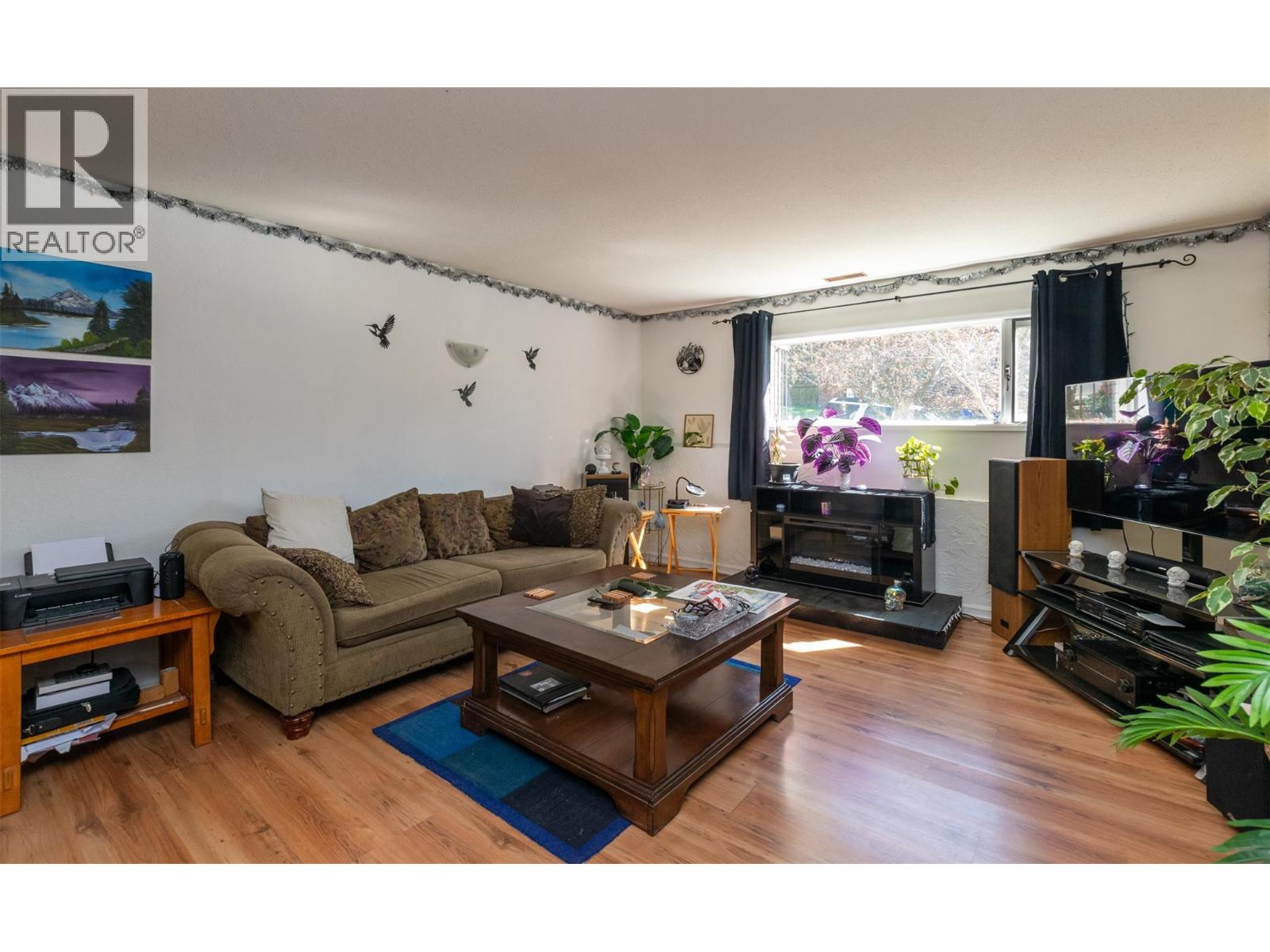  1801 15 Avenue Southeast, Salmon Arm