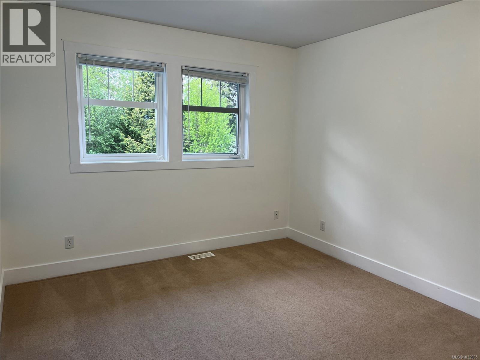 899 Frayne Rd - 44