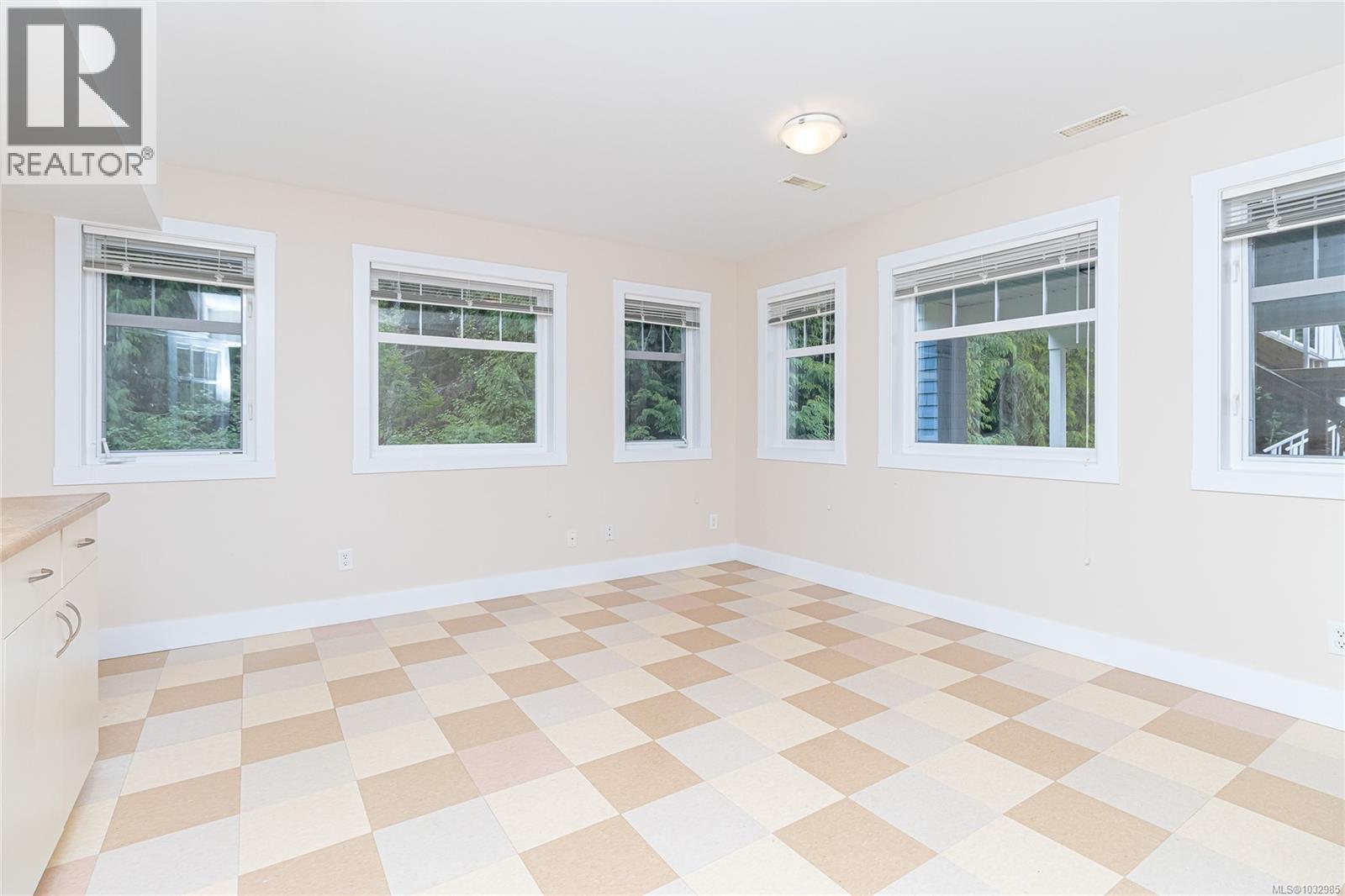 899 Frayne Rd - 47