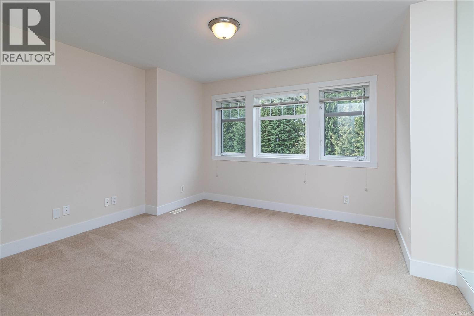 899 Frayne Rd - 43