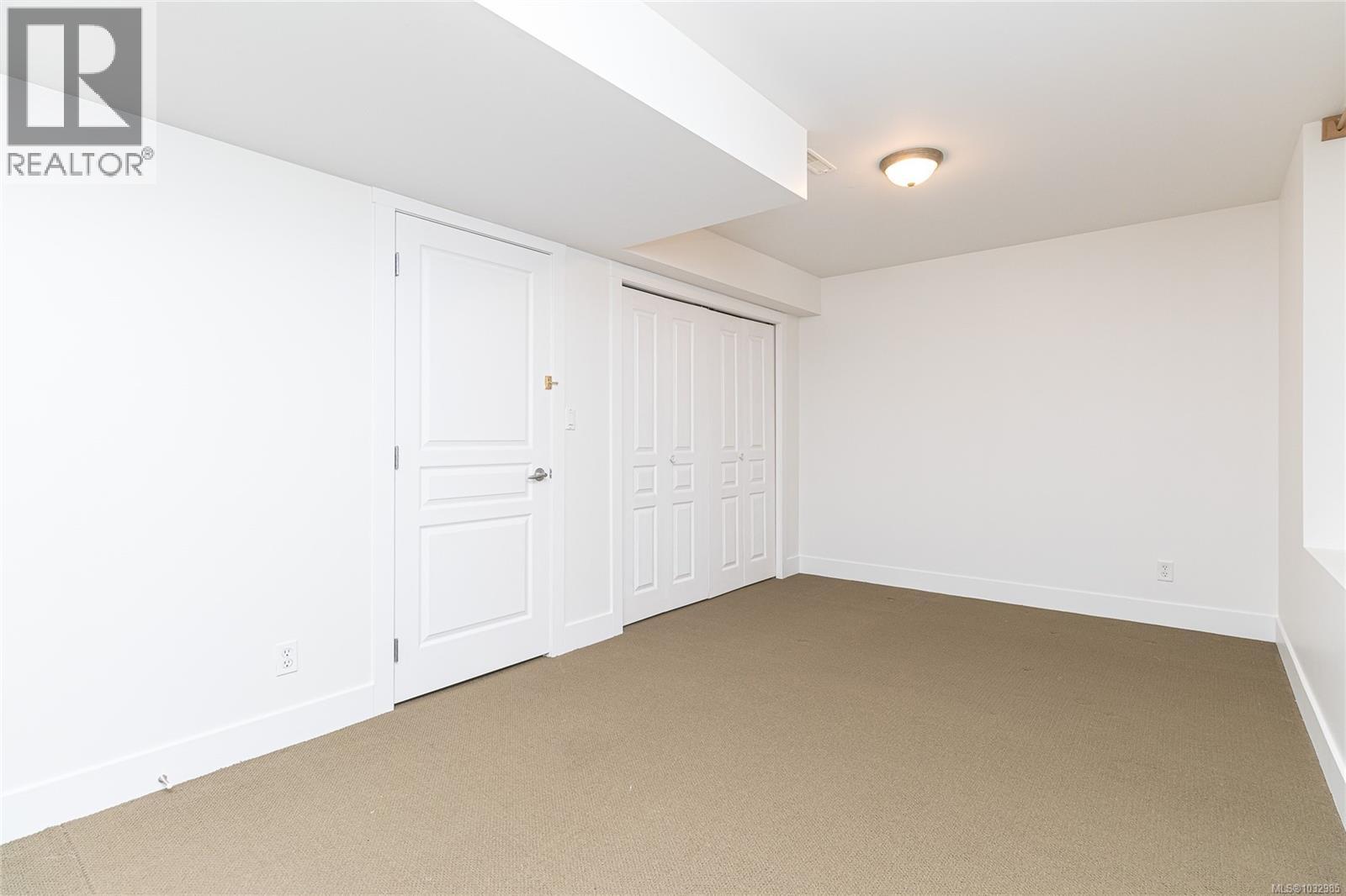899 Frayne Rd - 54