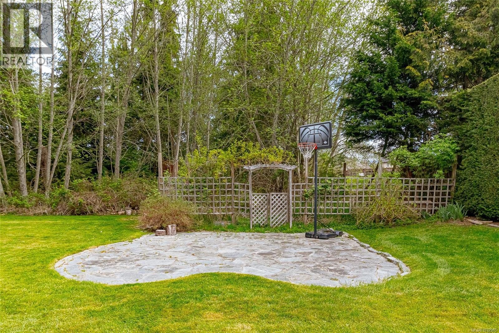 899 Frayne Rd - 59