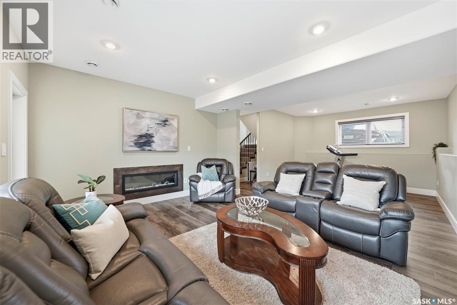 211 Burgess BAY - 27