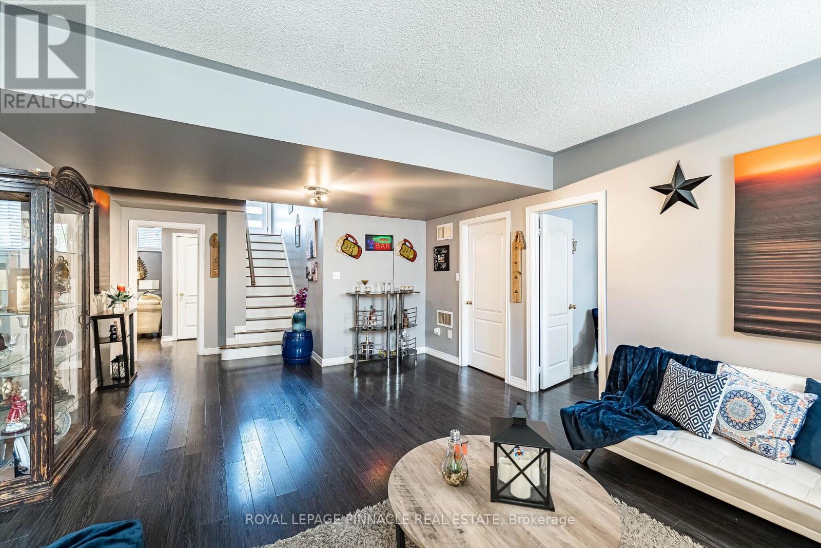 2368 FOXHOLE CIRCLE - 28