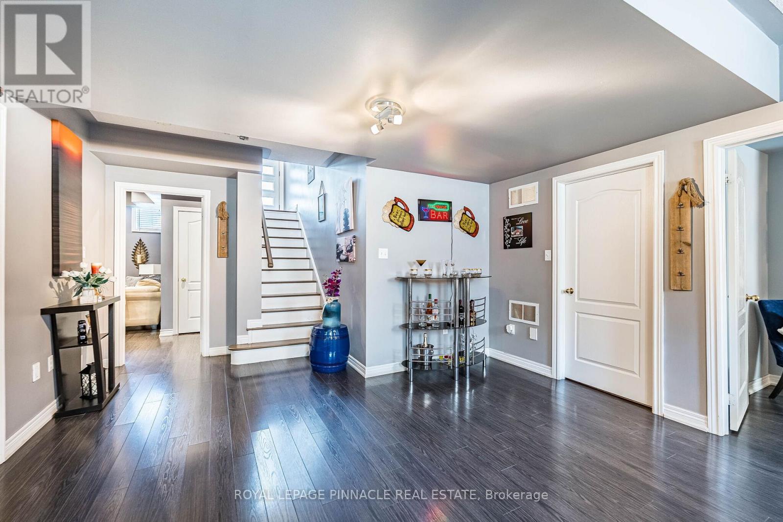 2368 FOXHOLE CIRCLE - 29