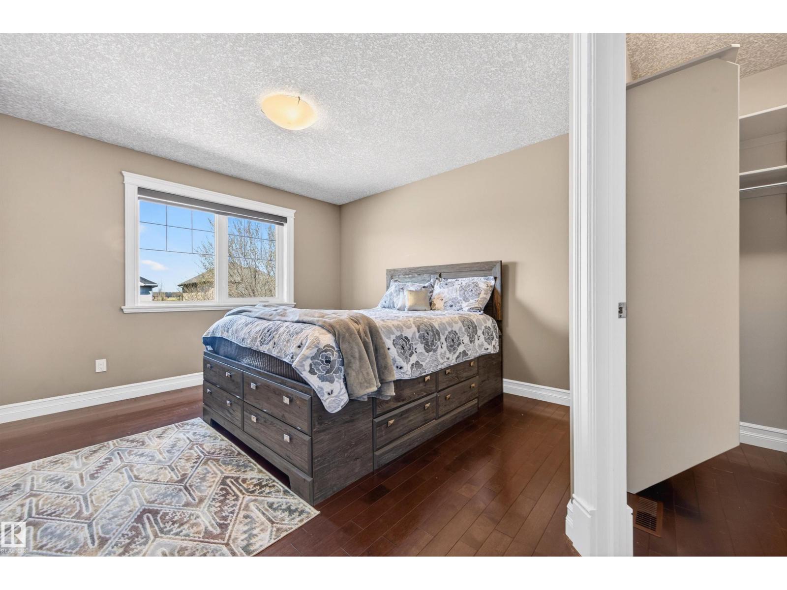 1254 ADAMSON DR SW, Edmonton