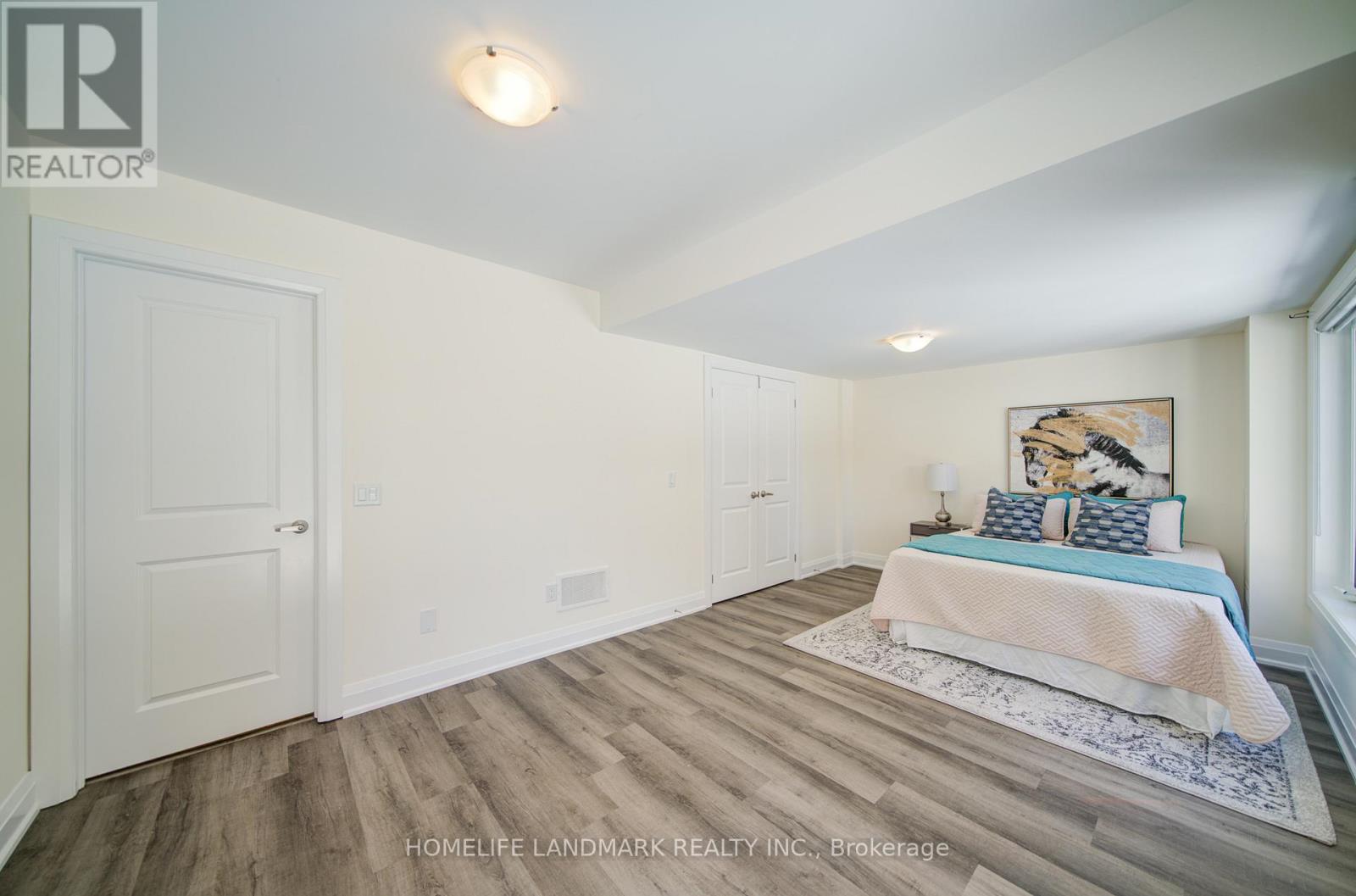 17 DUNCOMBE LANE - 41