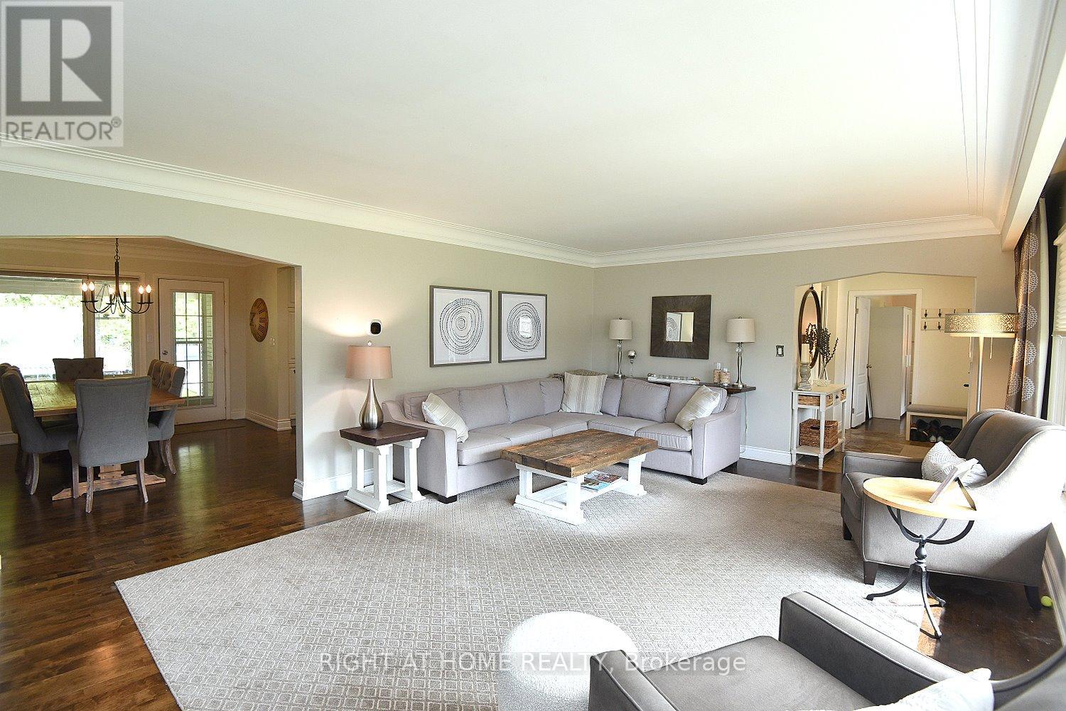 724 COURTLAND PLACE - 12