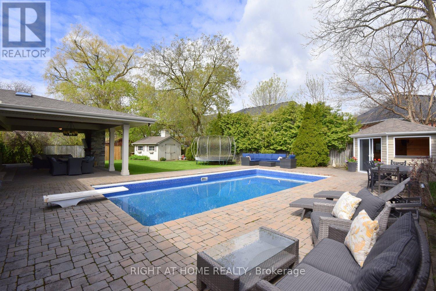 724 COURTLAND PLACE - 29