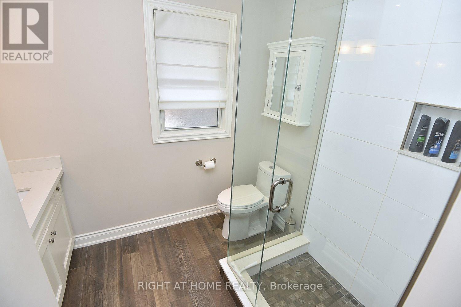 724 COURTLAND PLACE - 28