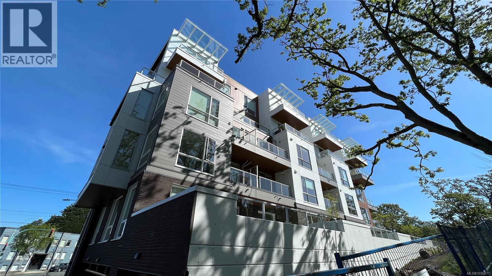 #404 1301 Hillside Ave - 17