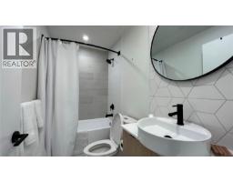 404 1301 Hillside Ave, Victoria, BC V8T2B3 Photo 9