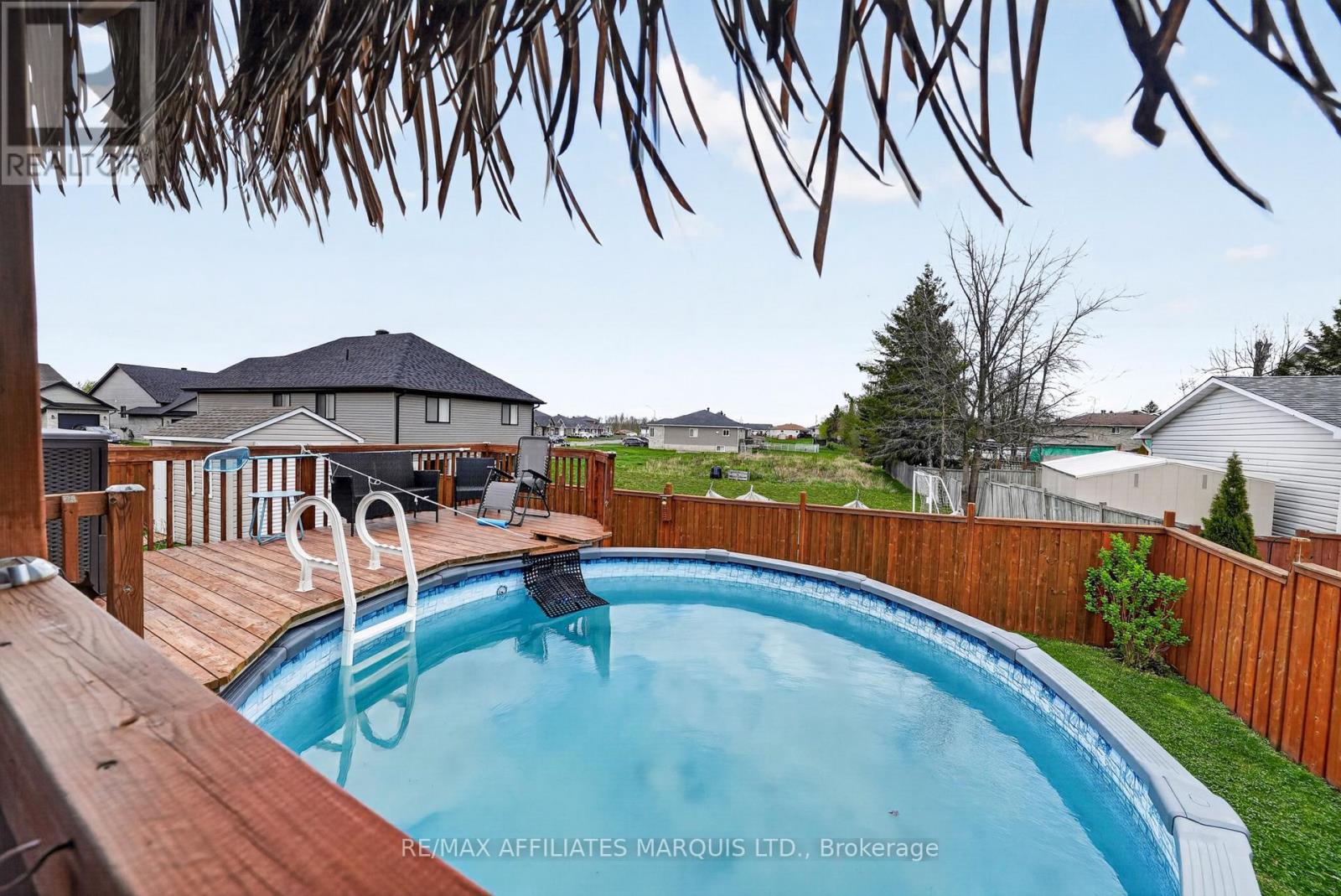 28 CHERRY AVENUE - 4