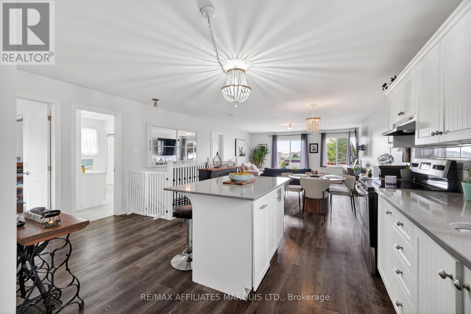28 CHERRY AVENUE - 9