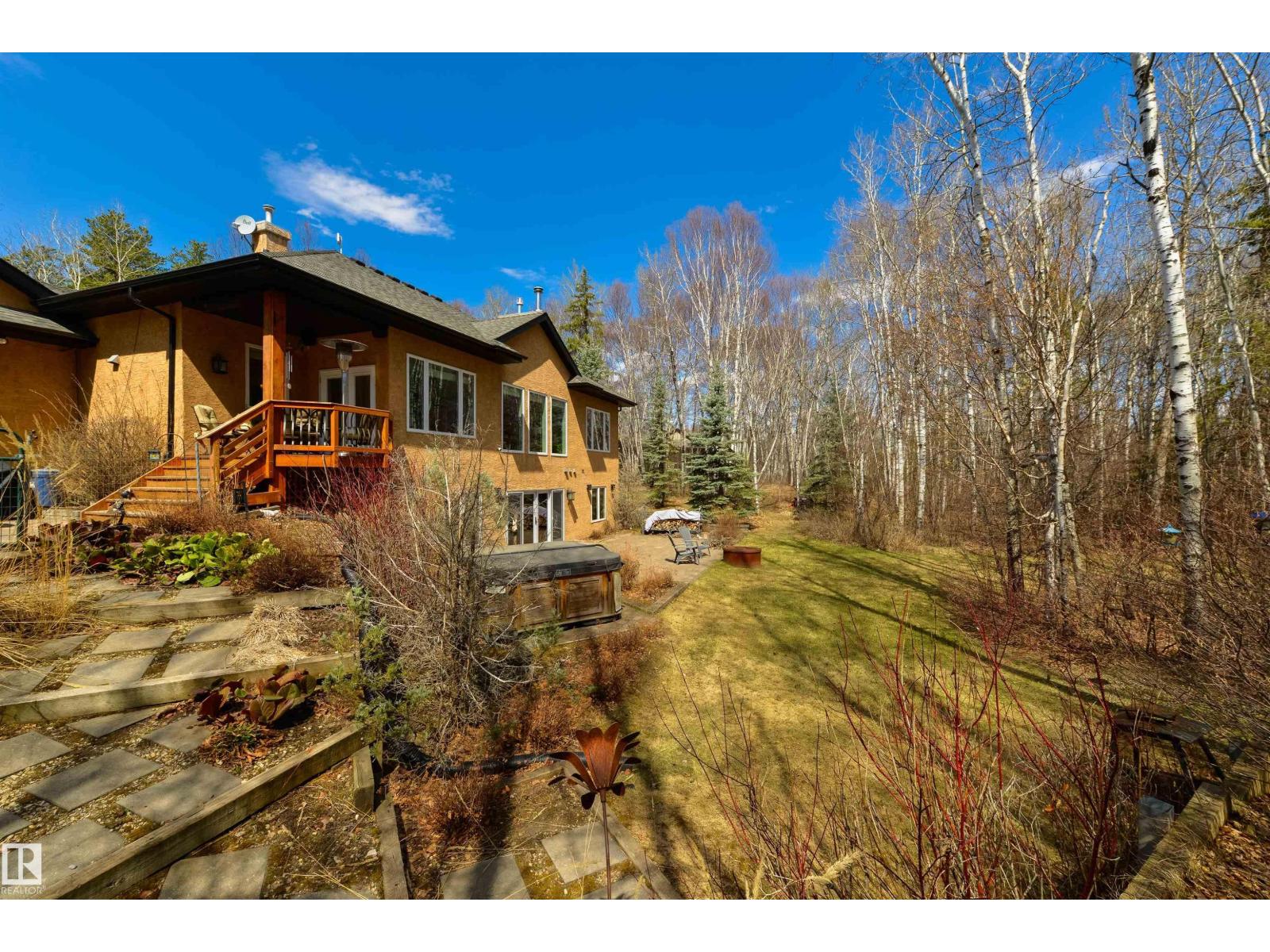 #7 26516 TWP ROAD 514, Rural Parkland County