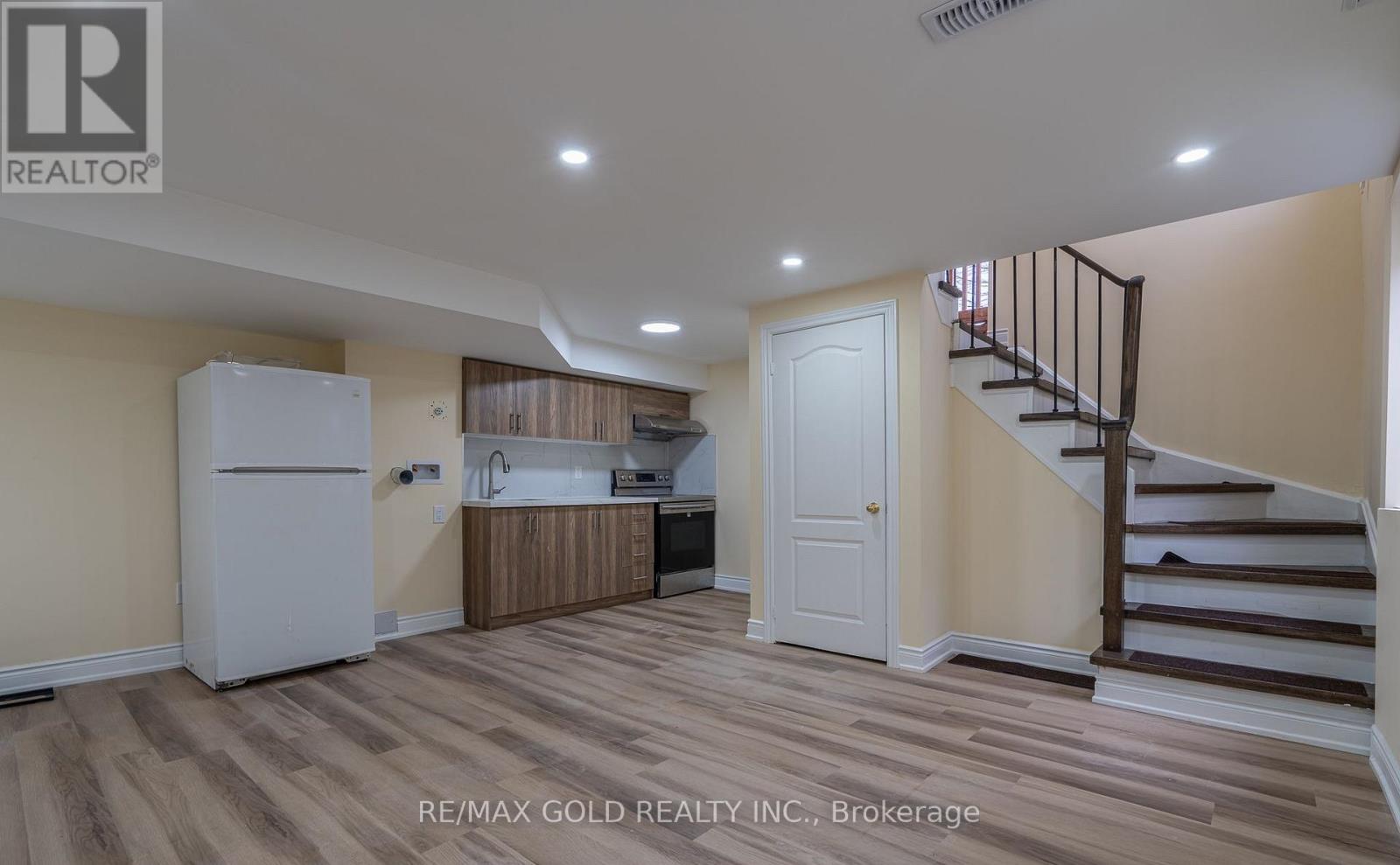 102 BUNCHBERRY WAY - 25