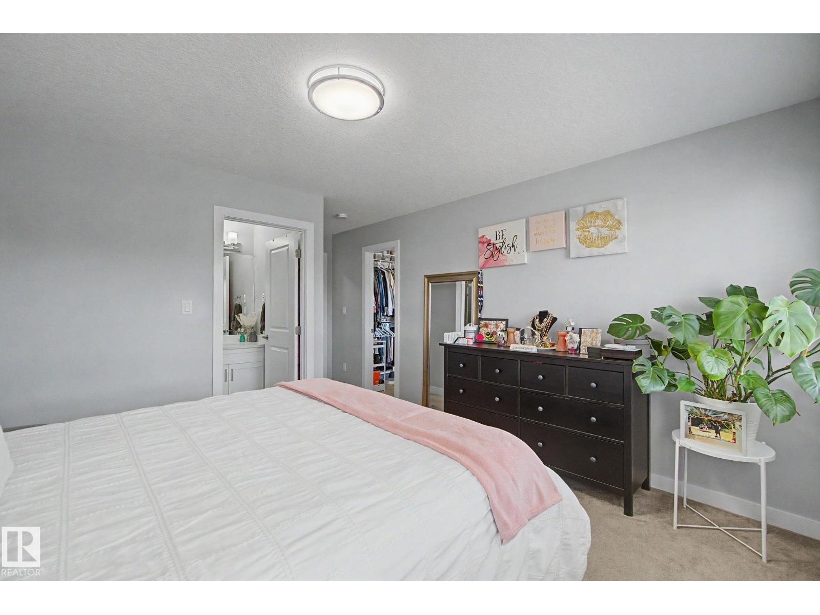 4018 KINSELLA WY SW, Edmonton