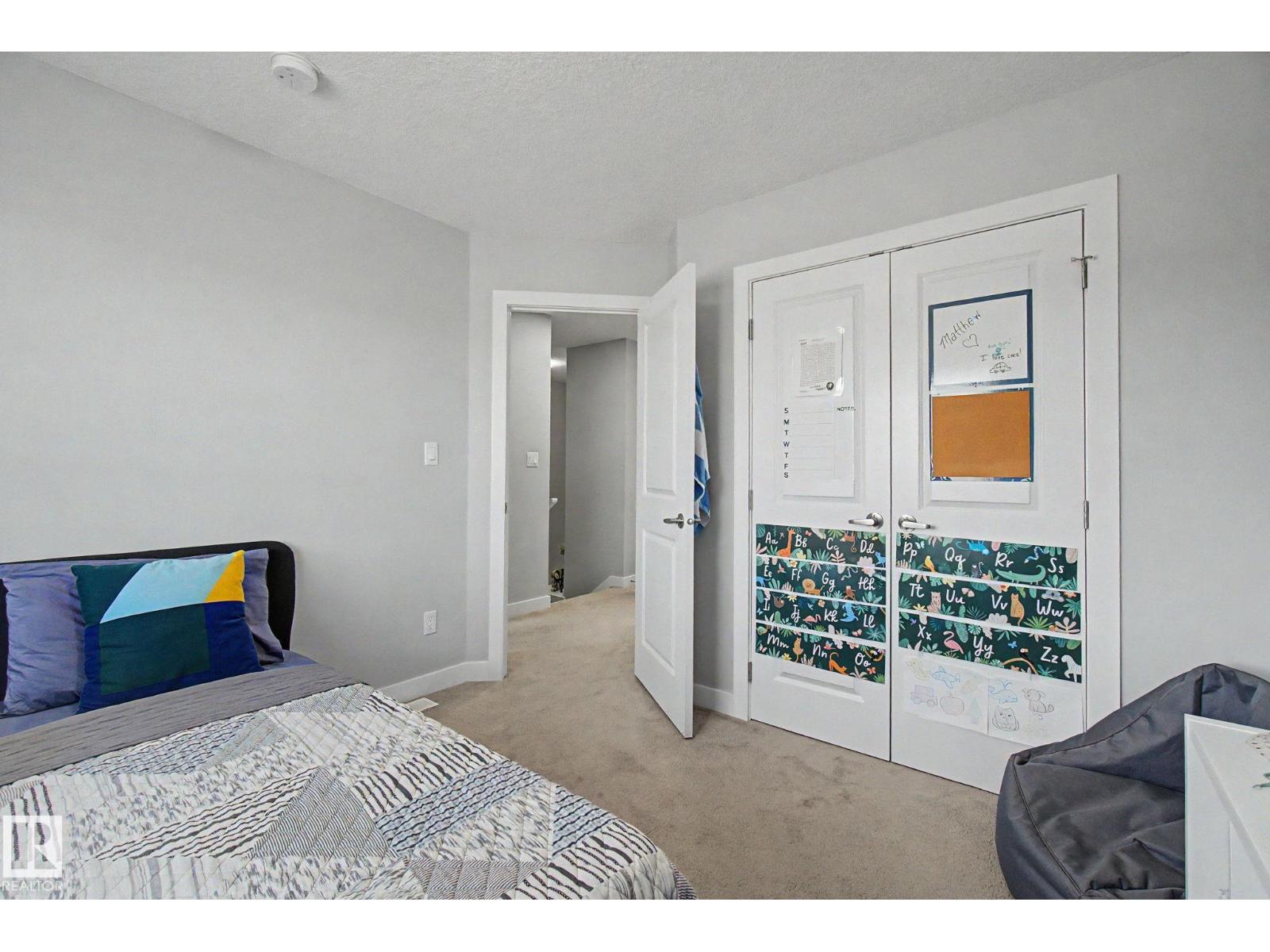 4018 KINSELLA WY SW, Edmonton