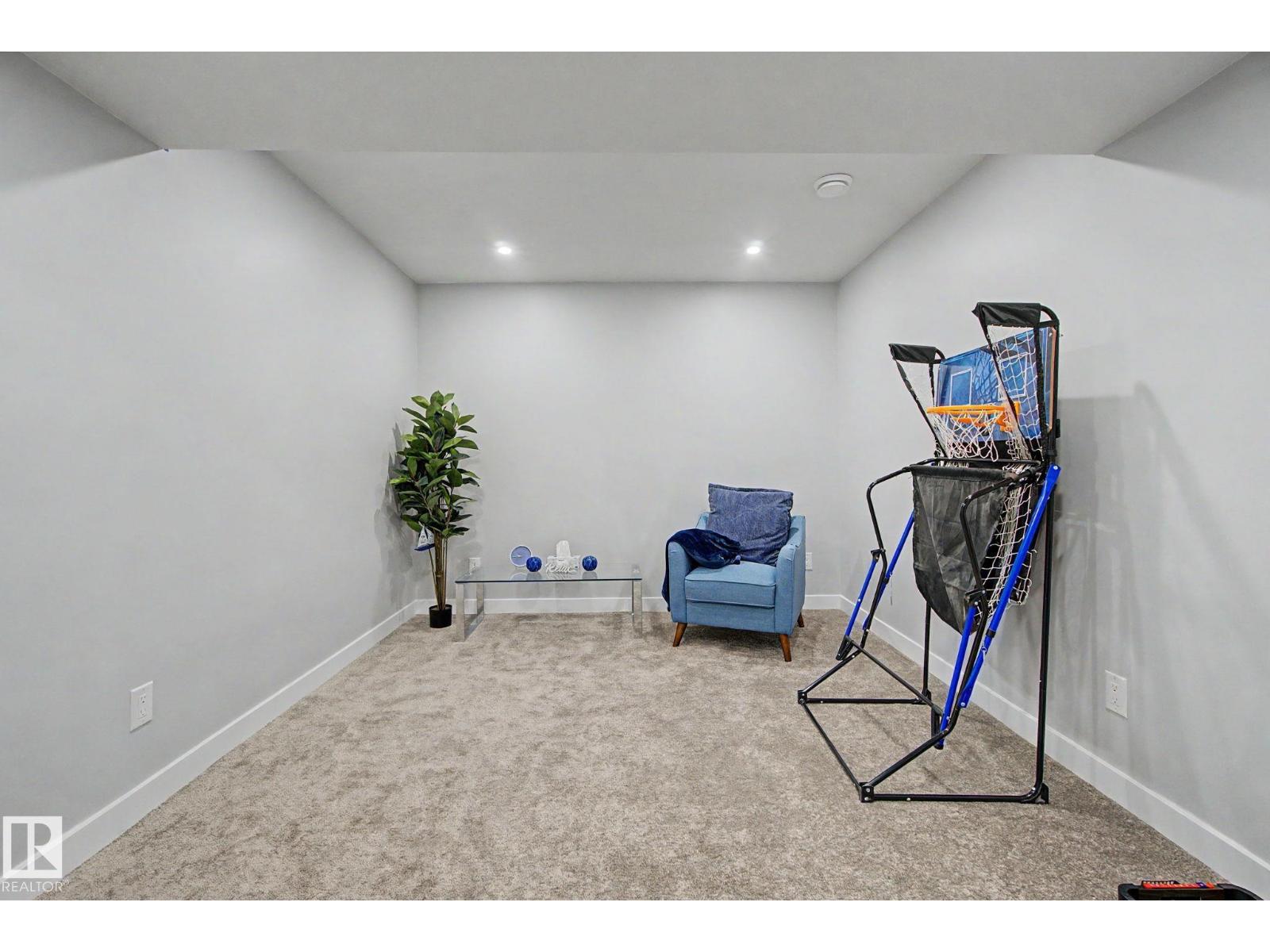 4018 KINSELLA WY SW, Edmonton