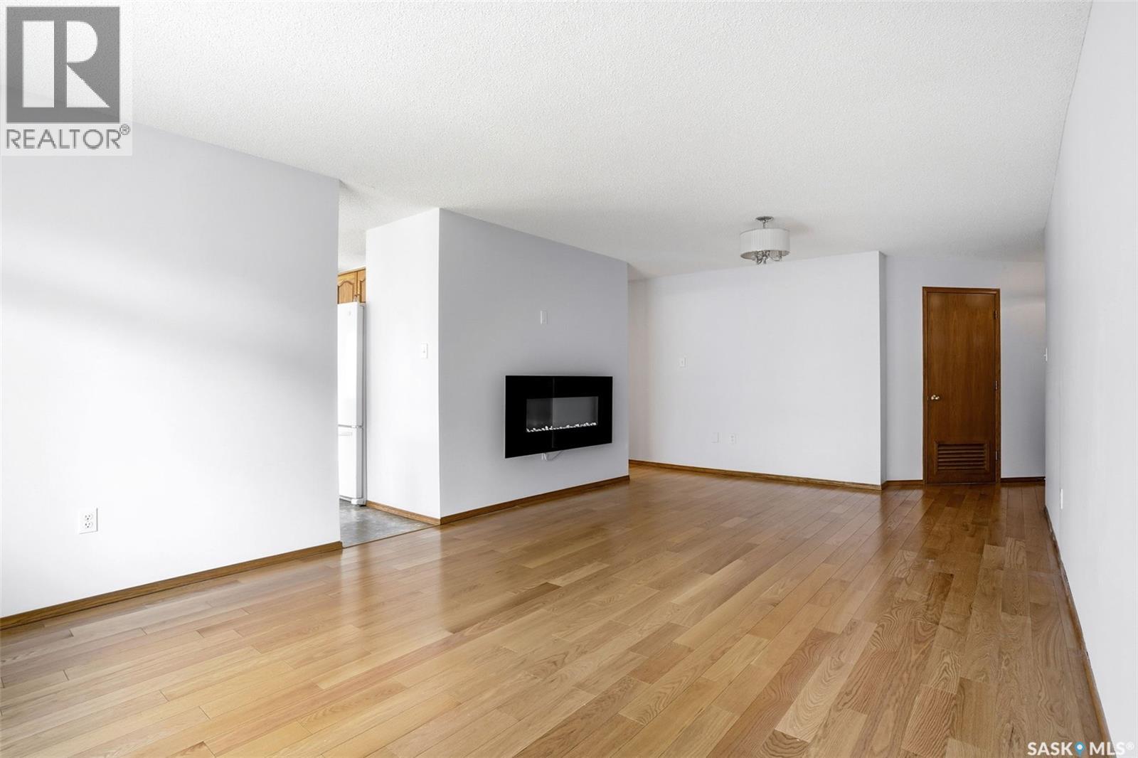 #104 4025 Hill AVENUE - 8